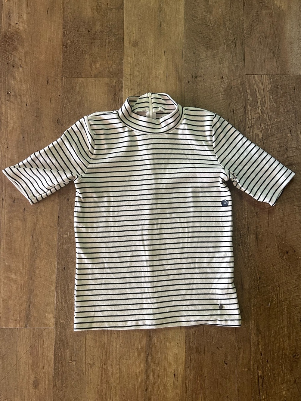 NWT Abercrombie & Fitch Black White Stripe Mock Neck Zip Back Top S